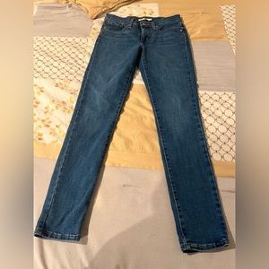 Used Levi’s 311 Shaping Skinny Jeans Size 28